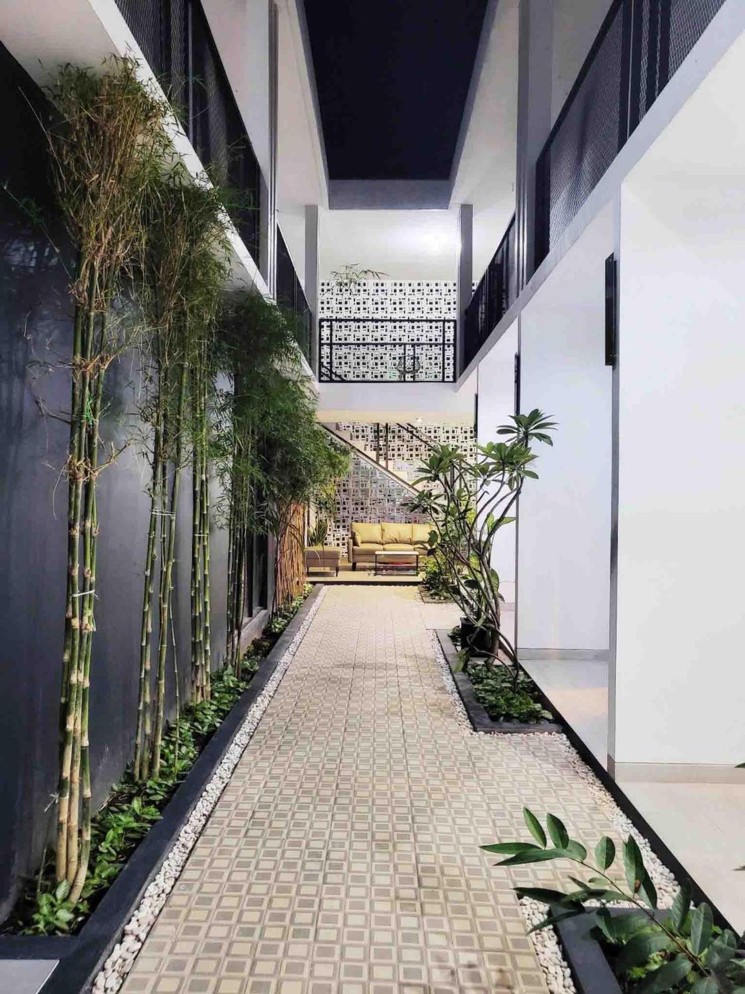 Cabin15 - Syariah Blitar Exterior foto
